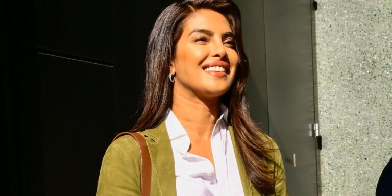062625-priyanka-chopra-soc-b22d9cf6fc5f4ce49f9ad22d2df0be4e.jpg