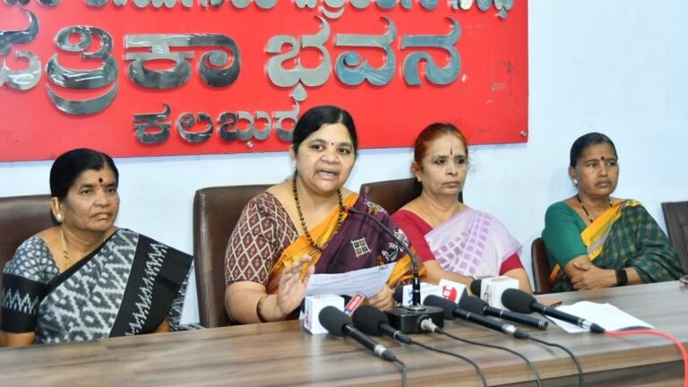 10258_16_6_2025_19_33_14_1_KLB_S_VARALAKSHMI_3.JPG