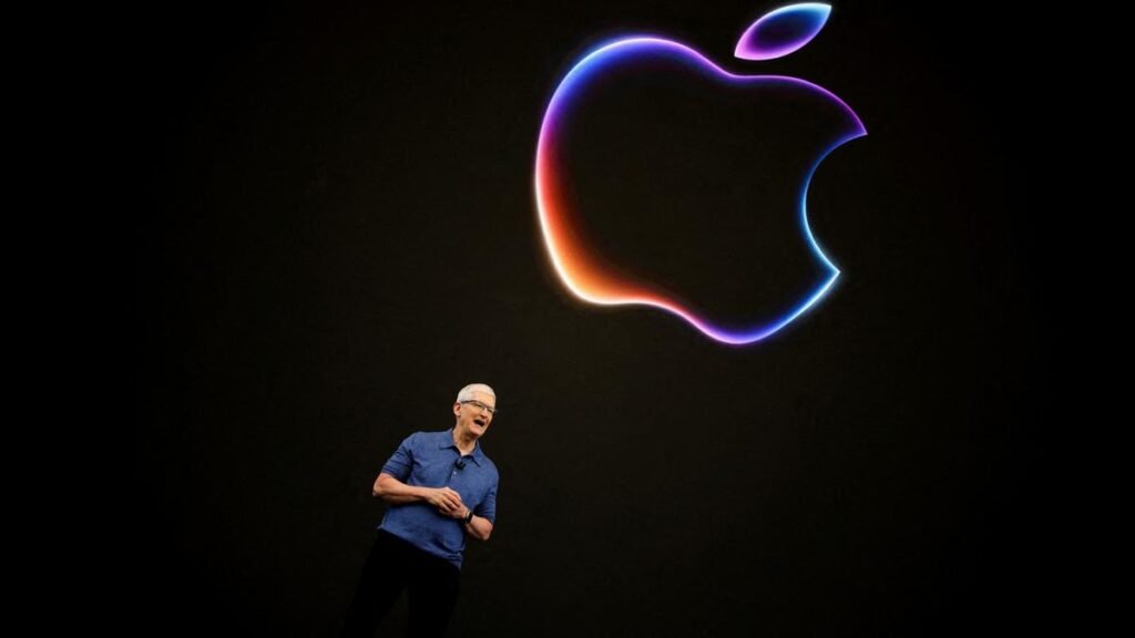 2025-06-09T100053Z_520428851_RC2H88A6GY5I_RTRMADP_3_APPLE-DEVELOPERS.JPG