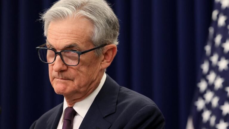 2025-06-18T191611Z_1223367263_RC275FAXKC6D_RTRMADP_3_USA-ECONOMY-FED.JPG