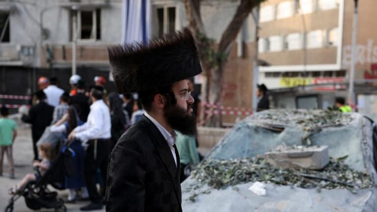 2025-06-22T160028Z_1917394131_RC2S7FAQJX7B_RTRMADP_3_IRAN-NUCLEAR-ISRAEL-MISSILES.JPG