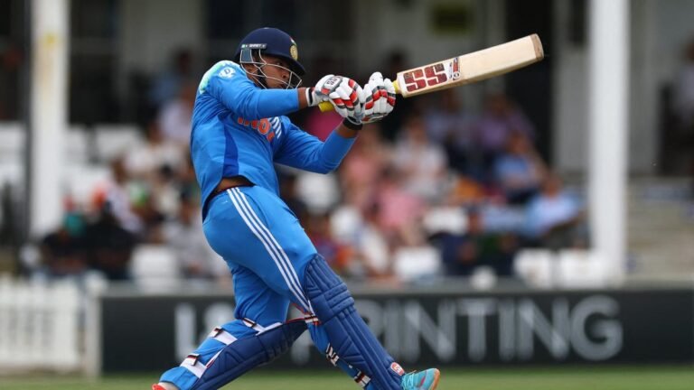 2025-06-27T140705Z_175449456_UP1EL6R137RNH_RTRMADP_3_CRICKET-ODI-ENG-IND.JPG