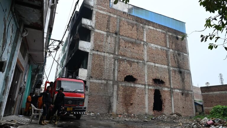 6270_25_6_2025_14_49_24_4_RITHALAFIREACCIDENTDELHI2025_25_06_14.JPG