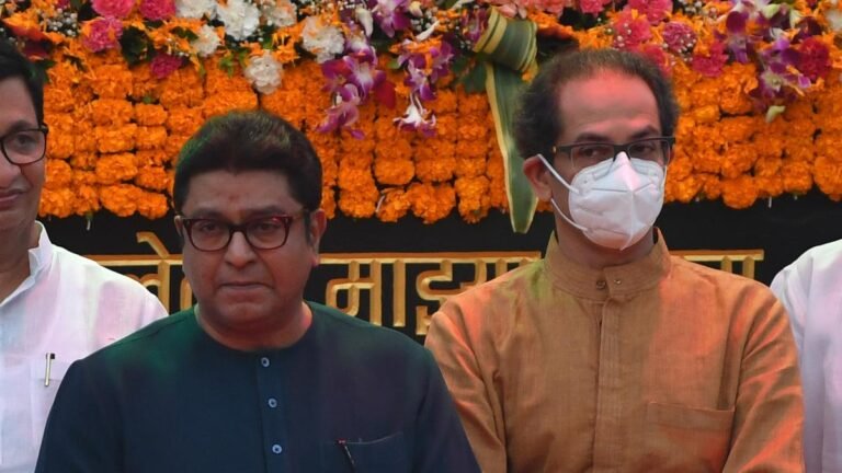 6_Bal20Thackeray20Statue20unveiling.jpg