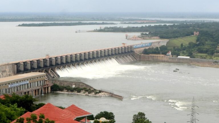 Almatti_Dam_03.jpg