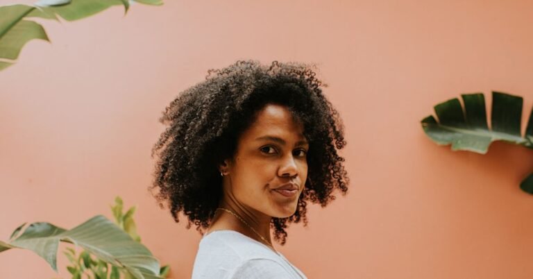 Female_Curly_Hair-1200x628-Facebook.jpg