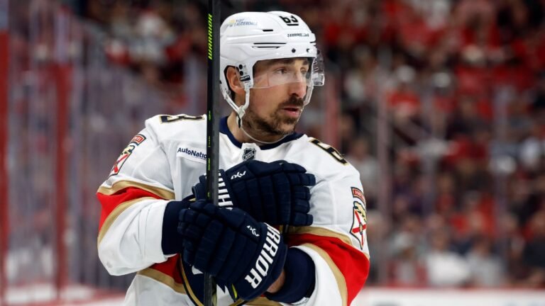 Florida-Panthers-Brad-Marchand.jpg