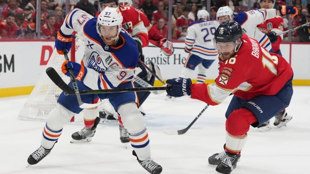 Florida-Panthers-center-Aleksander-Barkov-16-defends-Edmonton-Oilers-center-Connor-McDavid-.jpg