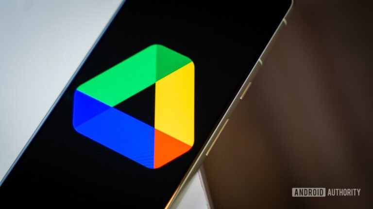 Gogole-Drive-logo-on-smartphone-laying-on-desk-Stock-photo-2.jpg