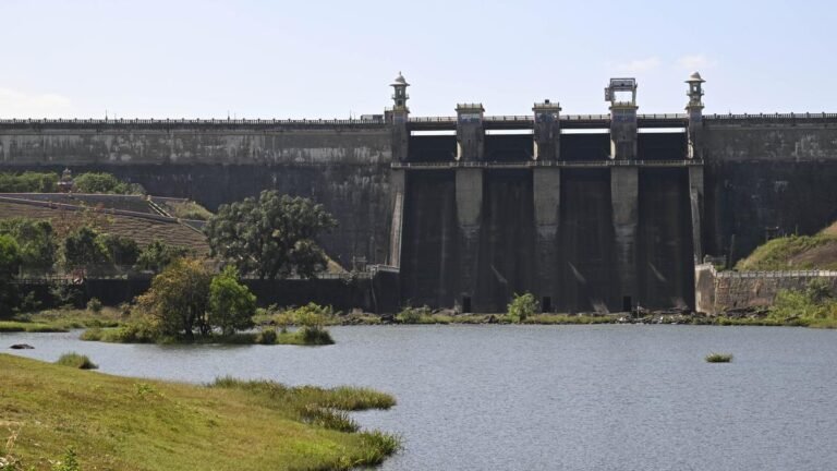 Harangi_Dam_09.jpg