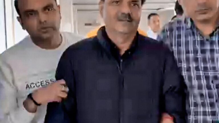 IMG_AAP_MLA_Naresh_Balya_2_1_F4DM4R1D.jpg