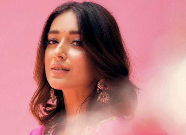 Ileana-Dcriz-introduces-second-child.jpg