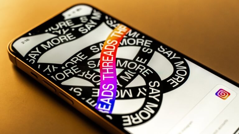 Instagram-Threads-on-a-smartphone.jpg