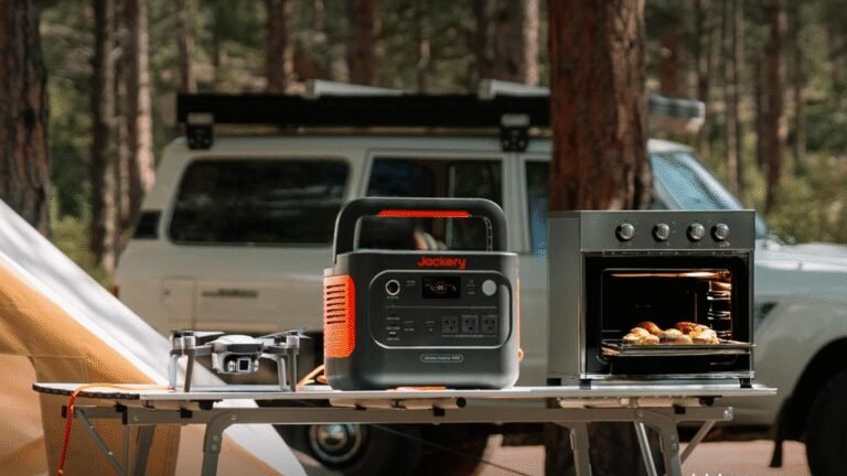 Limited-time-sale-knocks-this-Jackery-Explorer-1000-v2-bundle-to-its-best-price.jpg