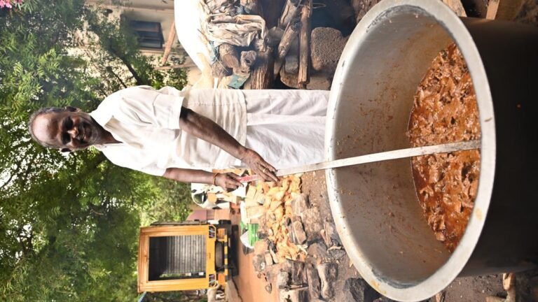 Manapatty20cooks203.JPG