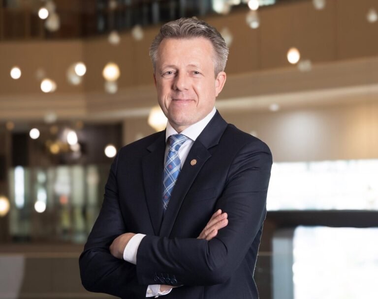 Mr-Michel-Scheffers-2.jpg