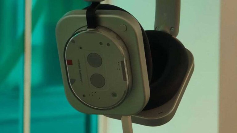 Nothing-Headphone-1-Nothing-Fan-Blog-scaled-1.jpg