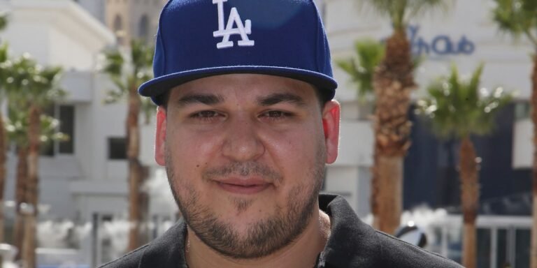 Rob-Kardashian-0b6460a7d747433aba260d0910f9ce99.jpg