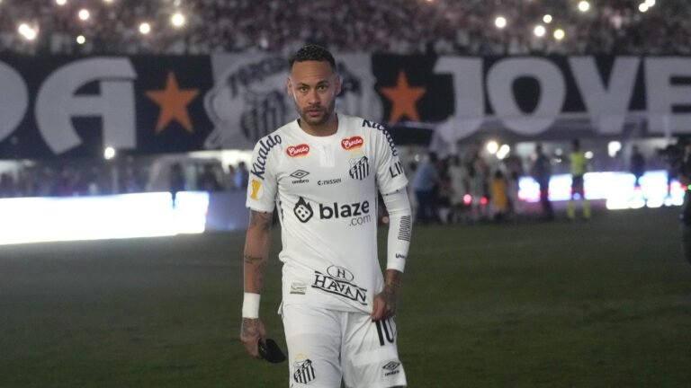 Santos-Neymar_Apology_Soccer_07599.jpg