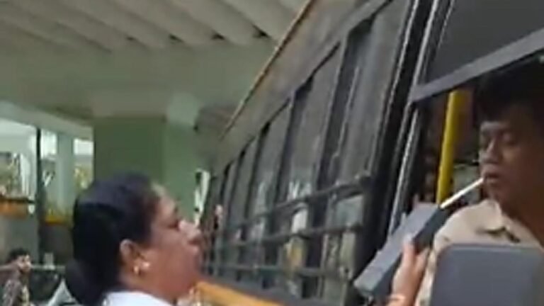 School_bus_02.jpg