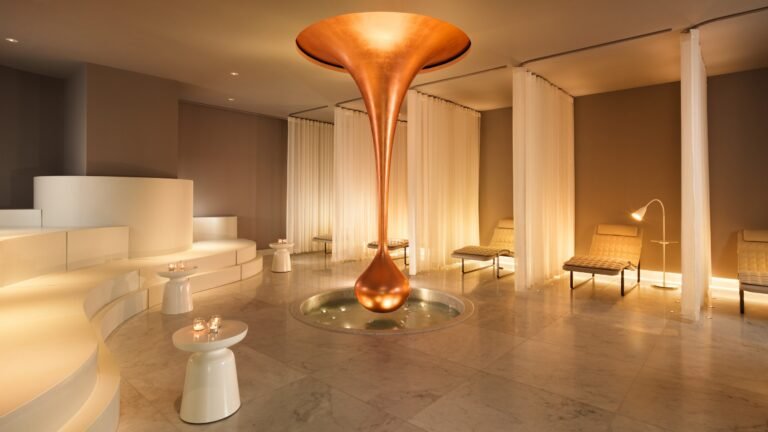 Sea20Containers20London_agua20Spa-20April202020-20Copper20drop20sculpture202.jpg
