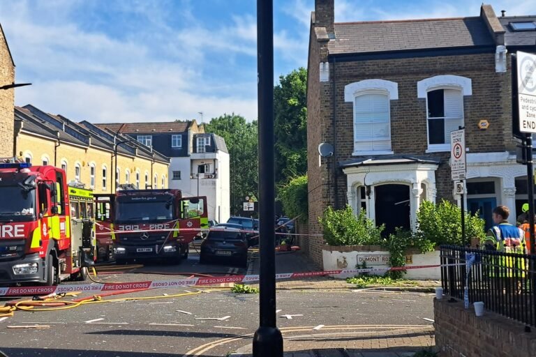 Stoke-Newington-fire-o4wj3lyu.jpeg