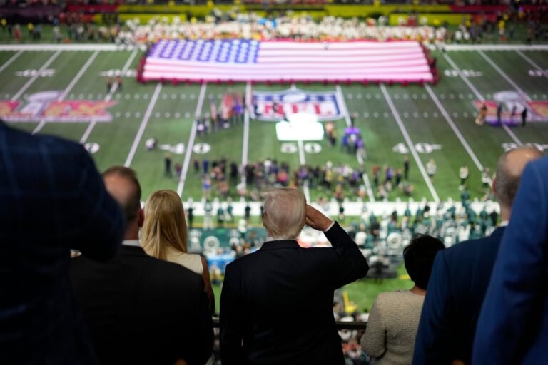 Super_Bowl_Football_Photo_Gallery_68718.jpg