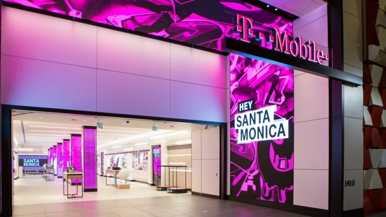 T-Mobile-makes-huge-Starlink-announcement-as-it-celebrates-another-5G-win-over-AT-T-and-Verizon.jpg