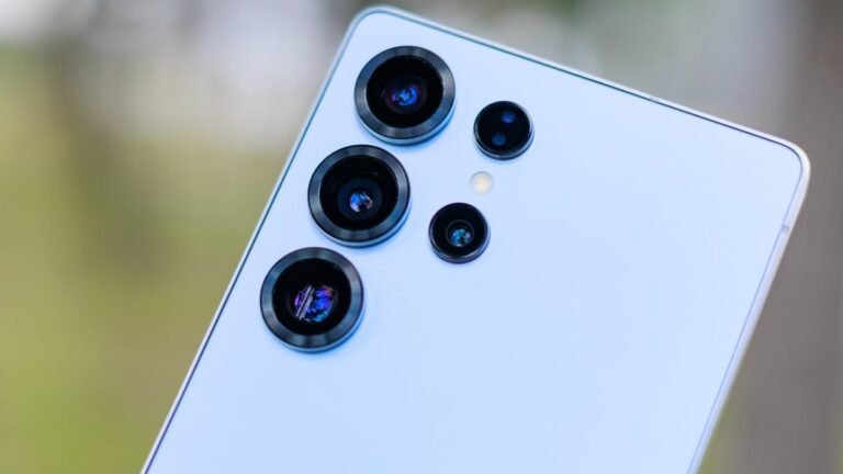 The-Galaxy-S-lines-once-huge-lead-over-the-iPhone-with-this-feature-has-been-sharply-reduced.jpg