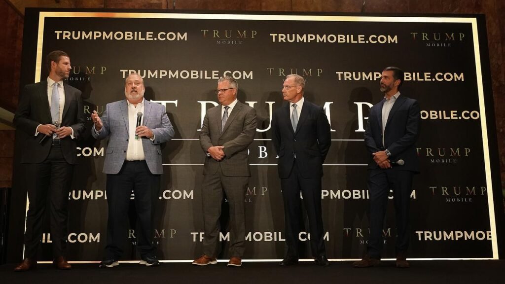 Trump_Mobile_Phone_Company_03452.jpg