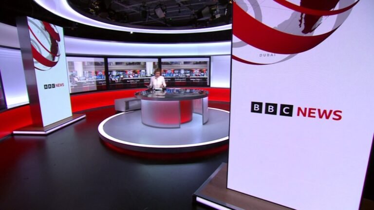 bbc-news-at-six-in-studio-d-202408-001-01.webp.jpeg