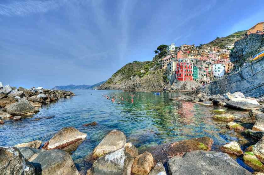beautiful-shot-coastal-area-cinque-terre-northwest-italy-1.jpg