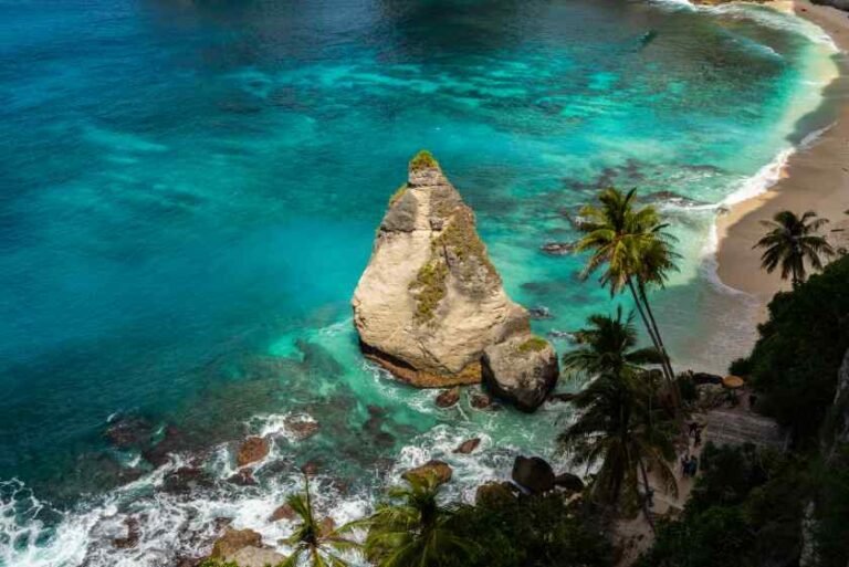 diamond-beach-nusa-penida-bali-indonesia-1.jpg