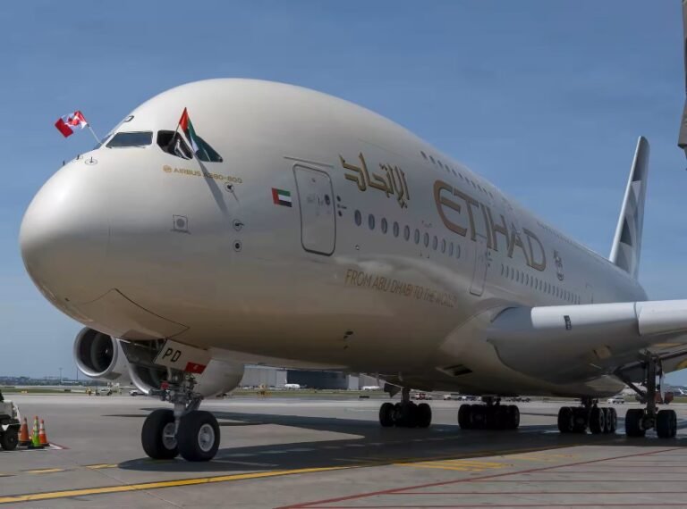 etihad-touches-down-with-daily-a380-flights-to-toronto-1.jpg