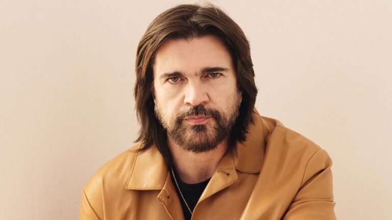 juanes-hollywood-bowl.jpg