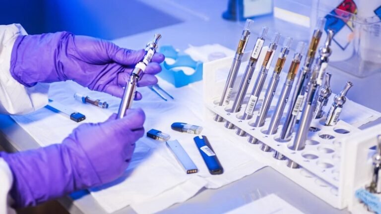 lab_test_unsplash_cdc_1750859826383.jpg