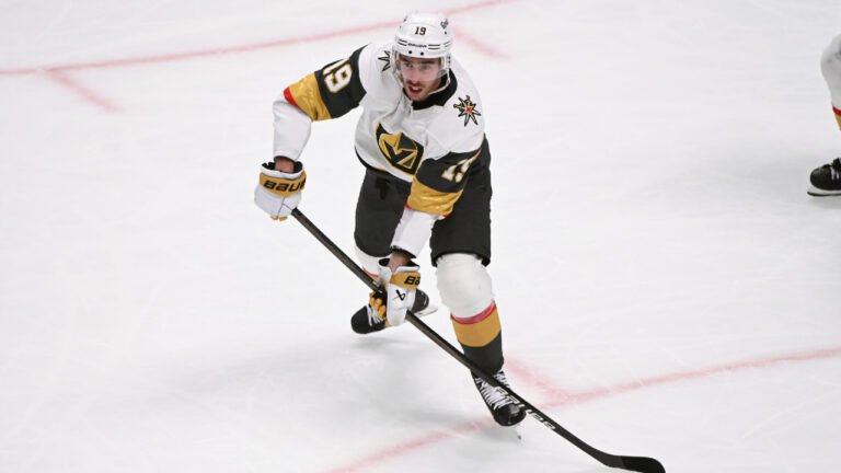 reilly-smith.jpg