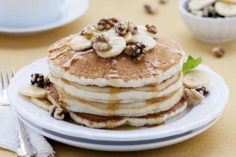restaurant-pancakes-are-best-GettyImages-175453478-66afb5916dfd4dc9a231105628ea7b3c.jpg