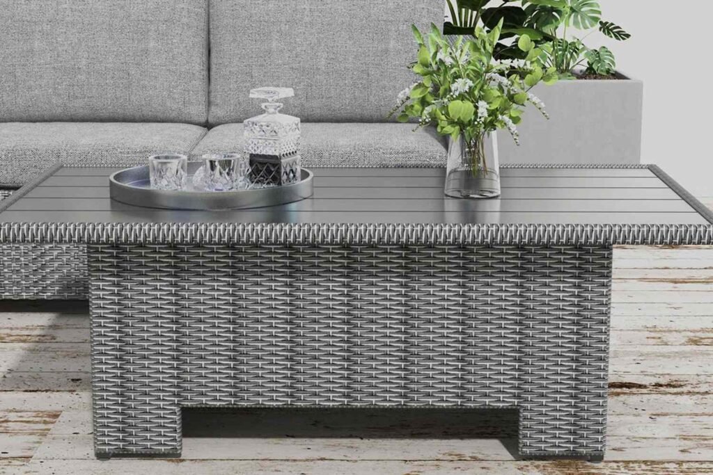 rs-partnerships-this-outdoor-coffee-table-quickly-converts-to-a-dining-area-tout-9d83ba52907044f4ada.jpeg