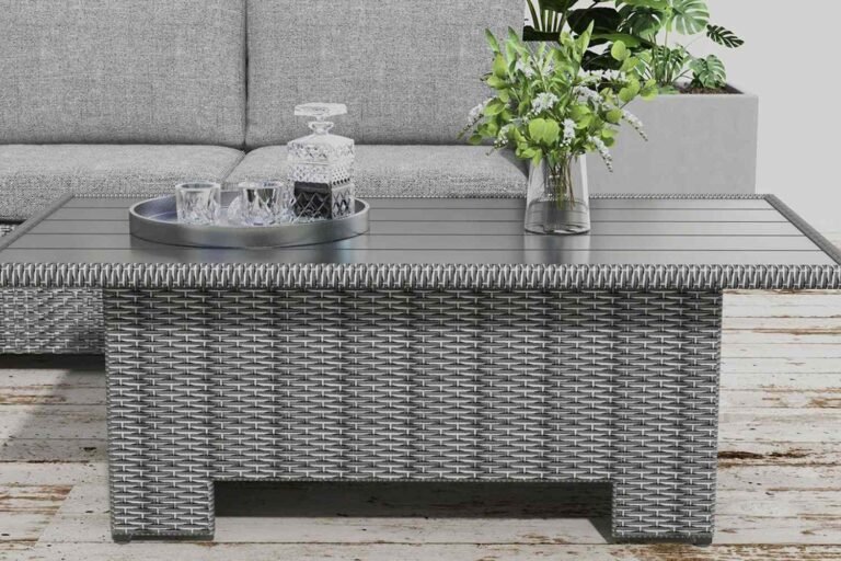 rs-partnerships-this-outdoor-coffee-table-quickly-converts-to-a-dining-area-tout-9d83ba52907044f4ada.jpeg