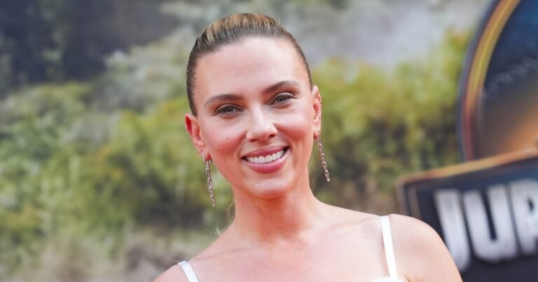 scarlett-johansson-at-the.jpg