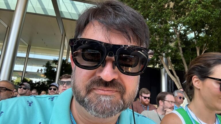 selfie-xreal-one-pro-wwdc.jpg