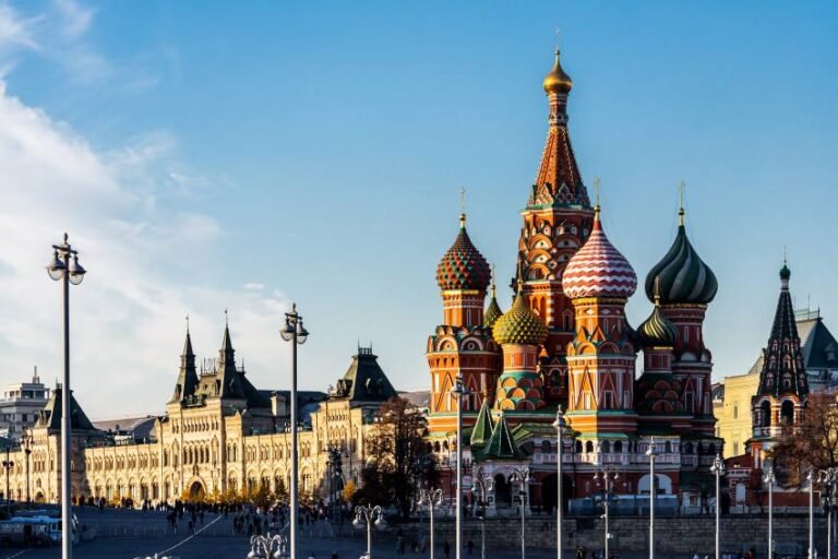 st-basil-s-cathedral-red-square-moscow-colorful-cathedral-russia-summer-days-1.jpg