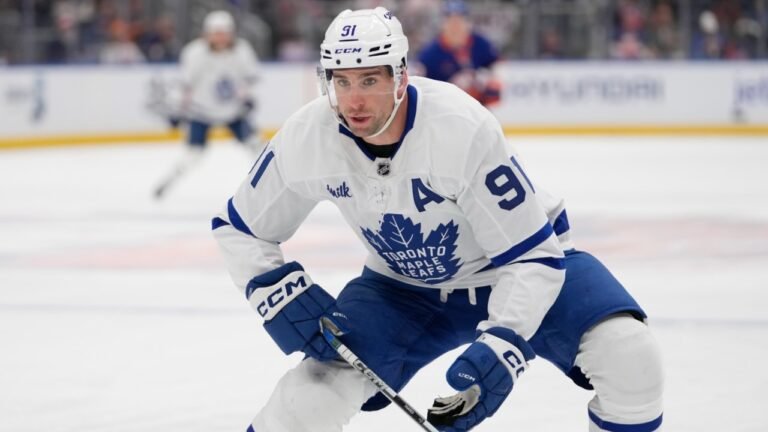 tavares_john1280.jpg