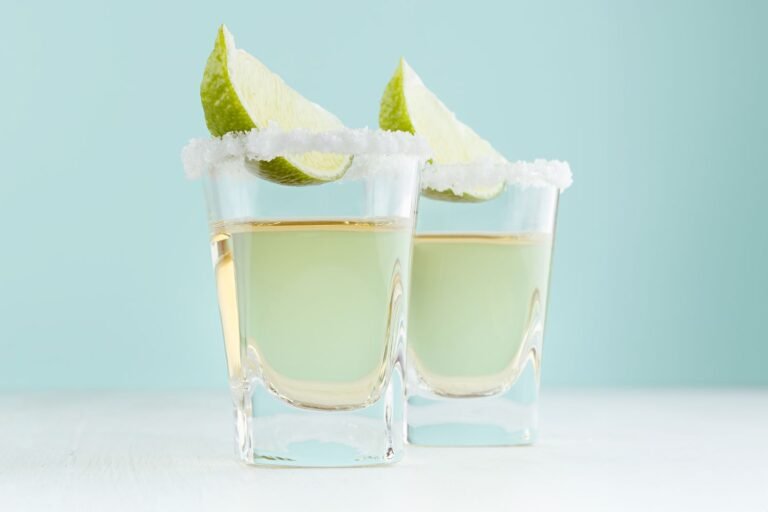 tequila-vs-mezcal-GettyImages-1149680532-108ffcc2e46444acbb9107d0c23bfc99.jpg