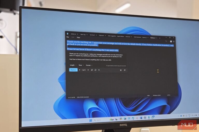 windows-11-notepad-open-on-a-benq-monitor.jpg