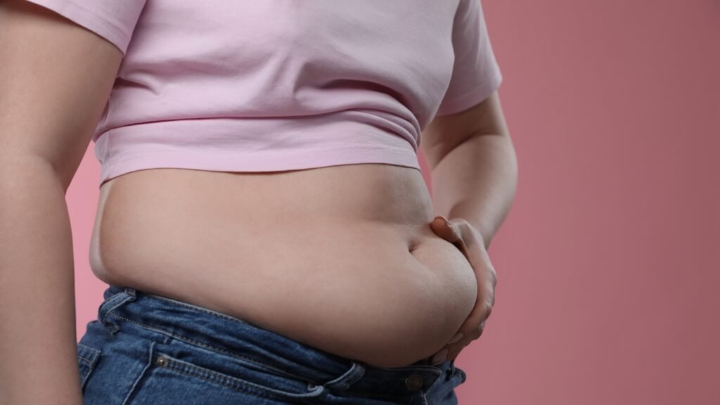 women_belly_fat_1726277334873_1750218804579.jpg